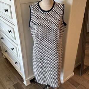 J.McLaughlin XL stretch sleeveless shift dress
